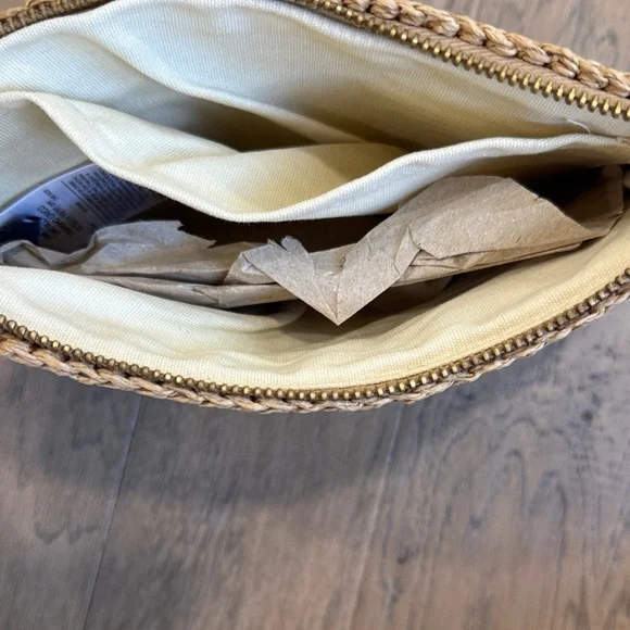 NWT GAP Raffia Colorblock Pouch with Zipper - Picture 5 of 7